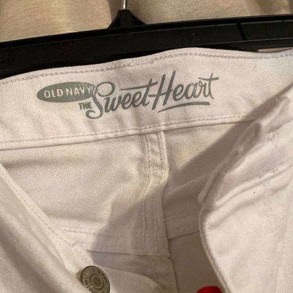 Old Navy SweetHeart Denim Shorts - Picture 3 of 5